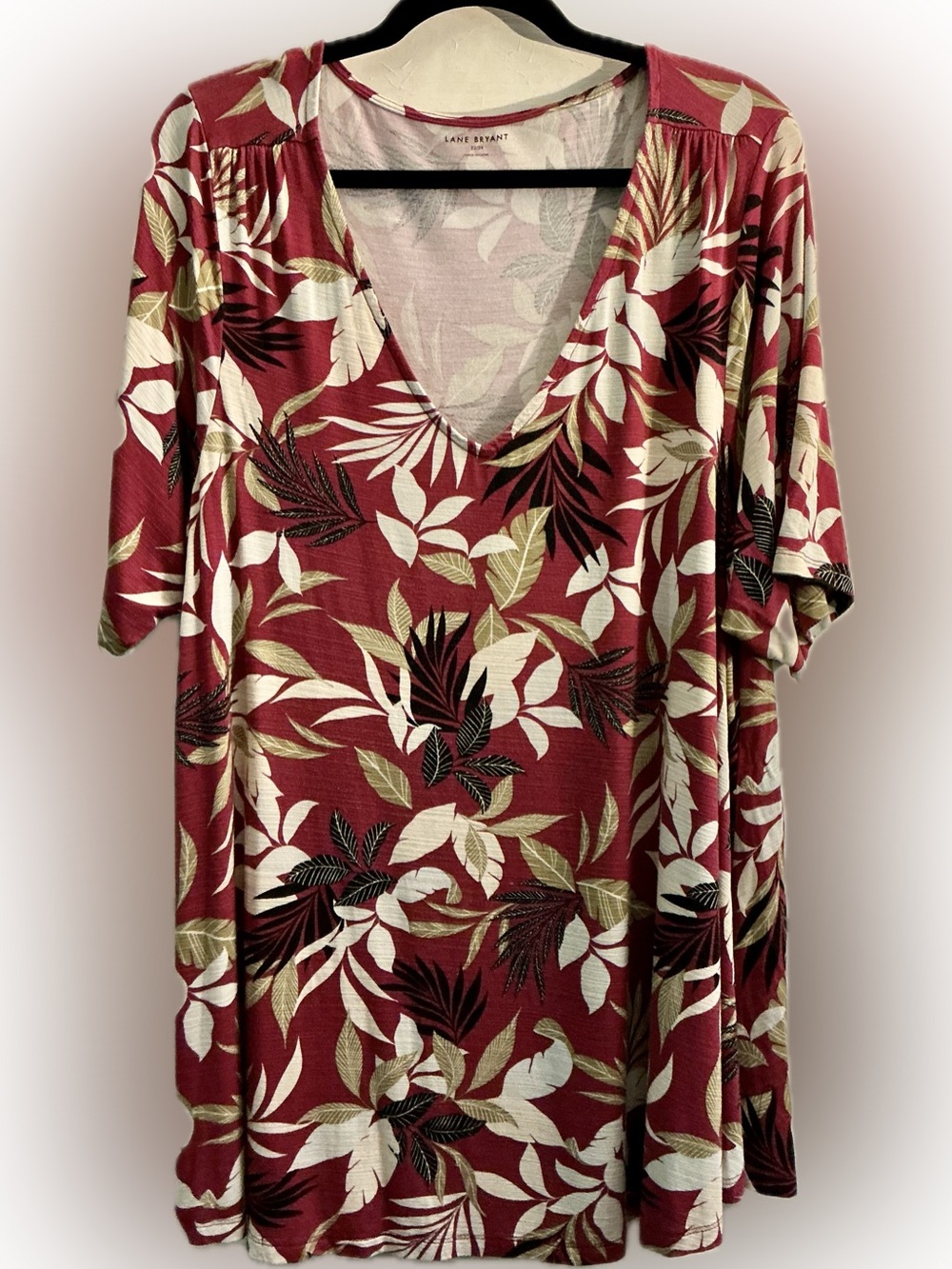 Lane Bryant 22/24 Tropical Leaf Print V Neck Top Plus Size 22 24 Rayon Stretch